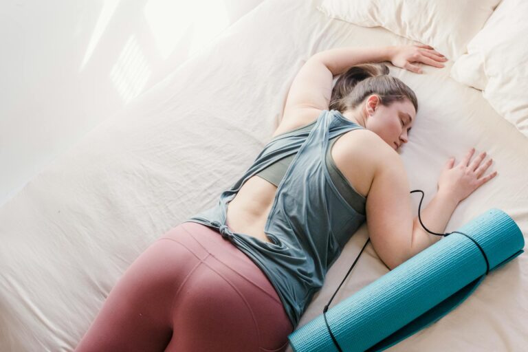 How to Improve Sleep Quality: A Guide for Fitness Enthusiasts and Everyday Individuals